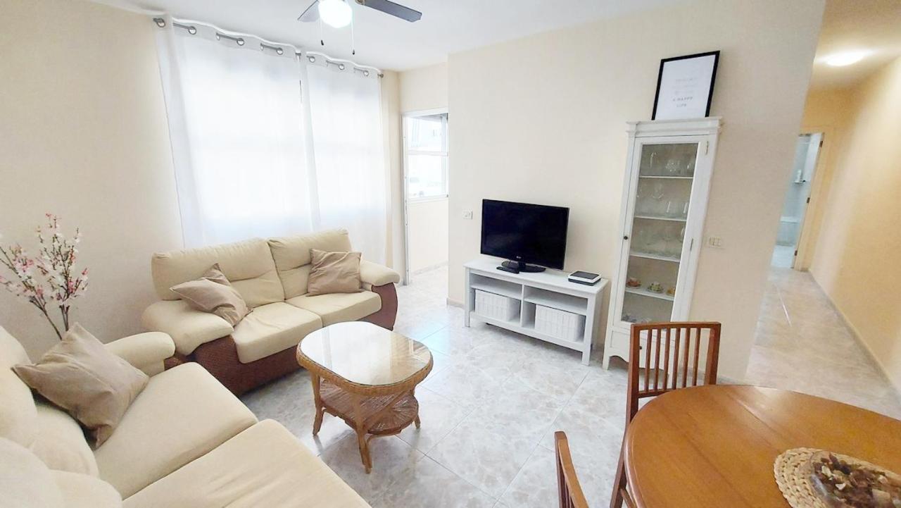 Centric 2 Bedrooms Apartment Near To The Beach - By Tenerifehints El Médano المظهر الخارجي الصورة