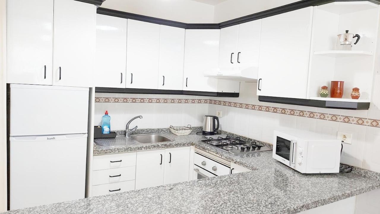 Centric 2 Bedrooms Apartment Near To The Beach - By Tenerifehints El Médano المظهر الخارجي الصورة