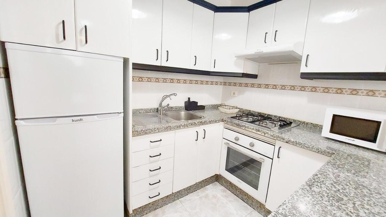 Centric 2 Bedrooms Apartment Near To The Beach - By Tenerifehints El Médano المظهر الخارجي الصورة